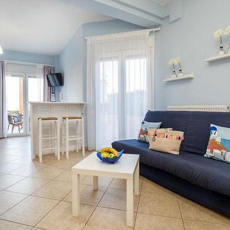يميناريا Angels View Luxury Family Apartments المظهر الخارجي الصورة