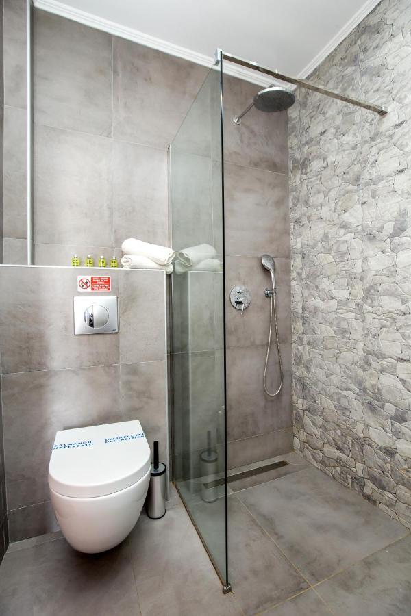 يميناريا Angels View Luxury Family Apartments المظهر الخارجي الصورة