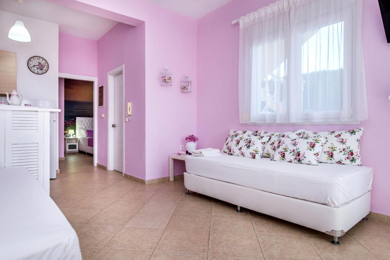 يميناريا Angels View Luxury Family Apartments المظهر الخارجي الصورة